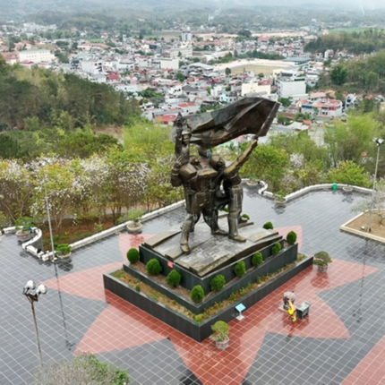 Tour Tây Bắc 5 Điện Biên Phủ